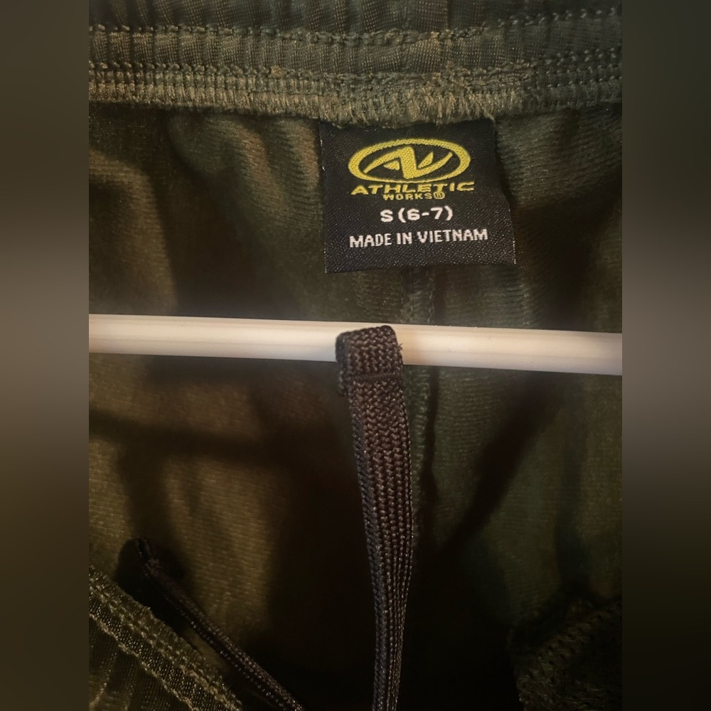 Athletic Works Boys’ Tricot Olive and Black Joggers! NWT! Size Small! - Picture 6 of 8